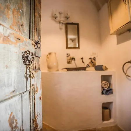 Holiday home Trulli Il Geco Sognante *