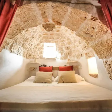 Holiday home Trulli Il Geco Sognante
